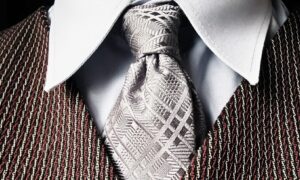 Come abbinare la cravatta alla camicia?